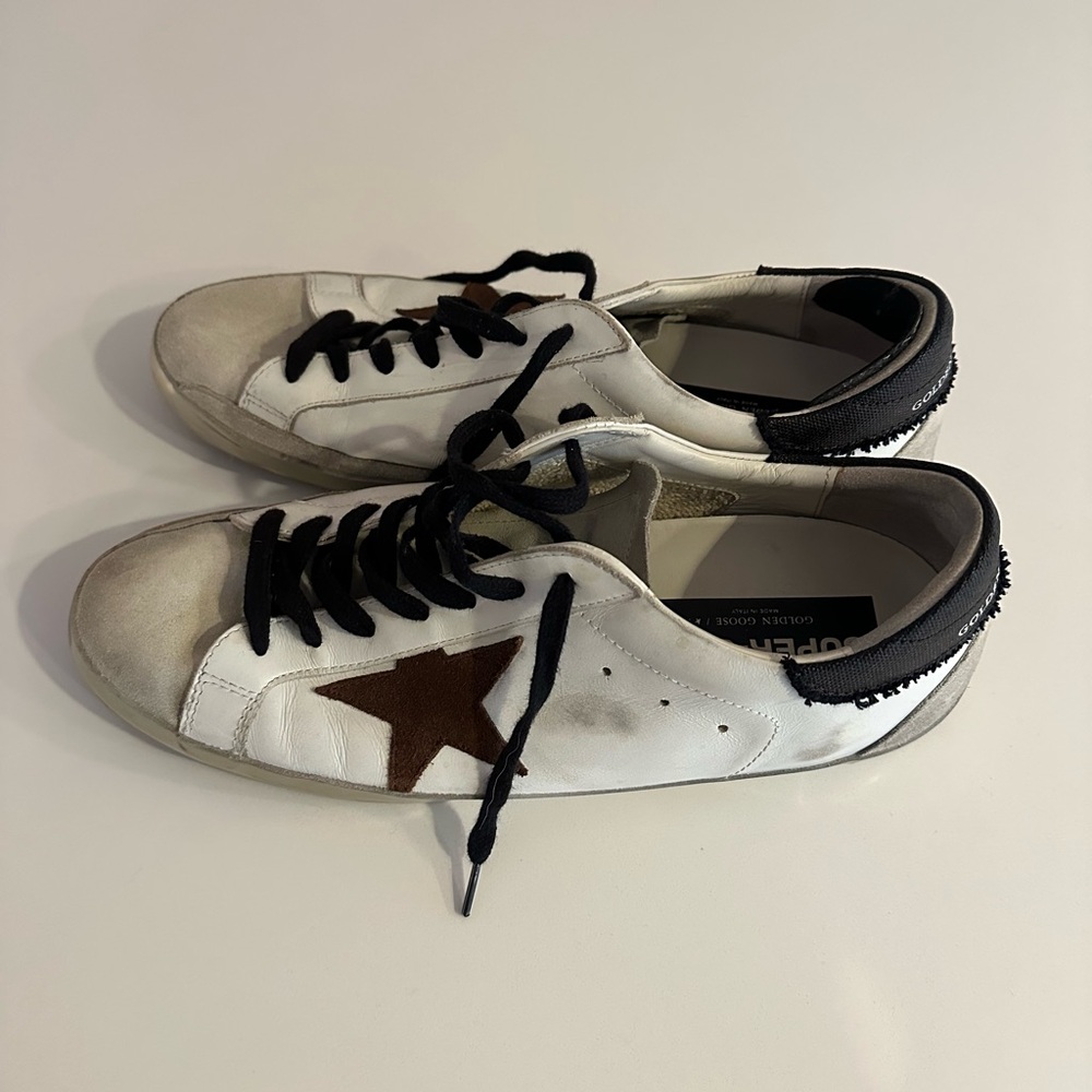 Golden Goose Superstar Sneaker - Picture 7 of 11